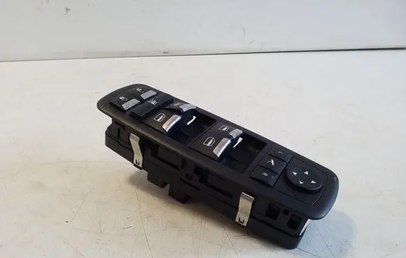 Maserati Ghibli Electric window control switch 670019819
