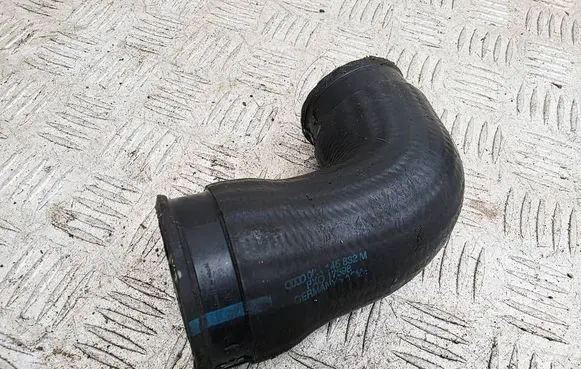 Intercooler hose/pipe