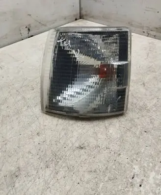 Volkswagen Multivan T4 Front indicator light 183322B