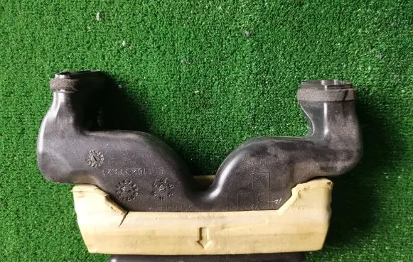 BMW 3 E90 E91 Air micro filter air duct channel part 116233321