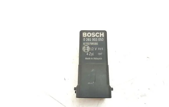Renault Trafic III (X82) Glow plug pre-heat relay 0281003050 8200798585