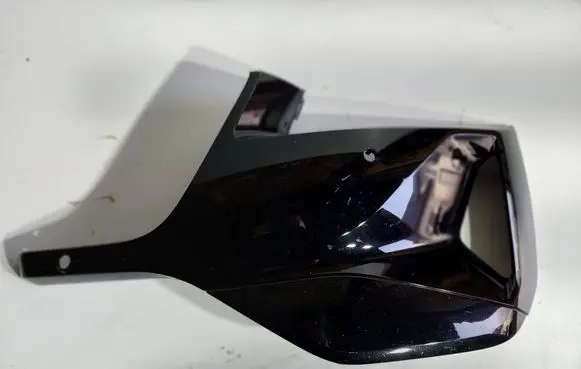 Front bumper splitter molding