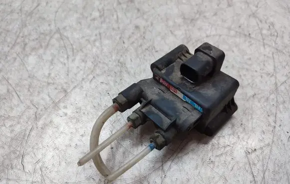 Mercedes-Benz R W251 Air suspension valve block A2513200158