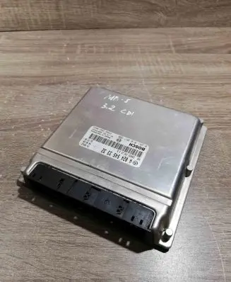 Mercedes-Benz S W220 Engine control unit/module ECU A0245453332 0281010067