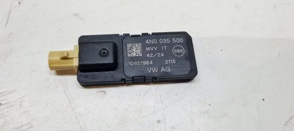 Audi Q4 Sportback e-tron Aerial antenna amplifier 4N0035500 10651964