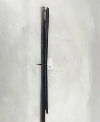 Mercedes-Benz ML W163 Rubber seal front door window/glass 