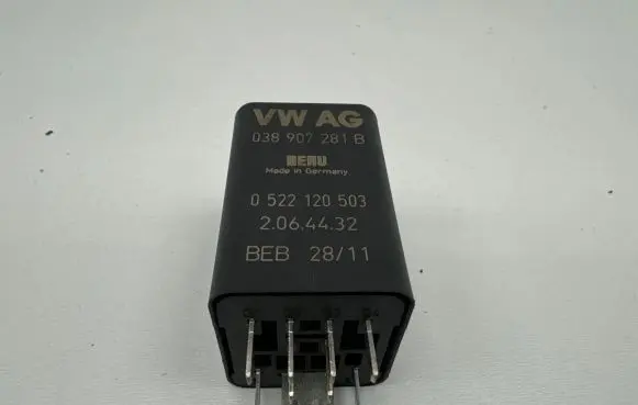 Audi Q5 SQ5 Glow plug pre-heat relay 038907281B 2064432 0522120503