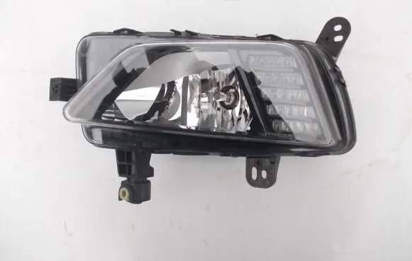 Volkswagen Polo VI Front fog light 2G0941661
