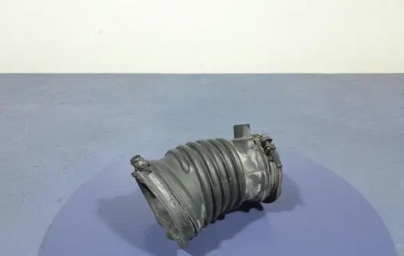 Mazda 6 Air intake hose/pipe PY0113221