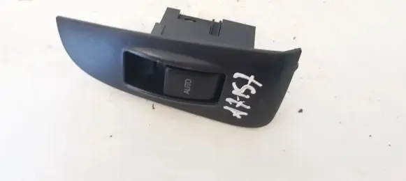 Toyota Avensis T250 Electric window control switch 7427105020