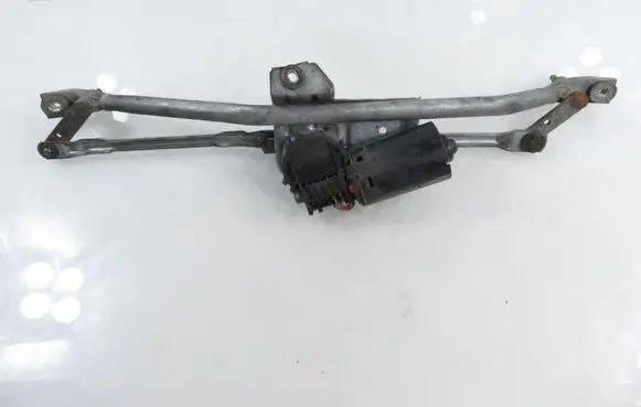 Audi A4 S4 B5 8D Front wiper linkage 