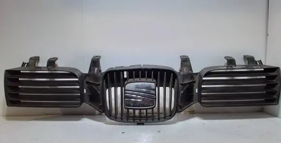 Seat Toledo II (1M) Front bumper upper radiator grill