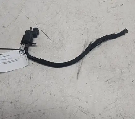 Volvo S70 V70 V70 XC Vacuum valve 72224001
