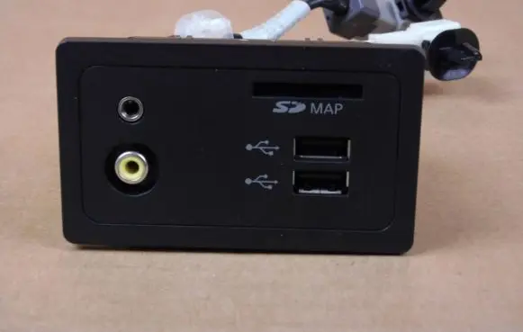 Infiniti Q50 USB socket connector 284H34GA0C