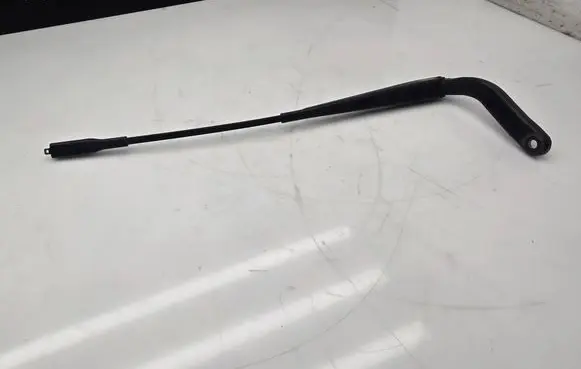 Mercedes-Benz Sprinter W906 Front wiper blade arm A0018205944