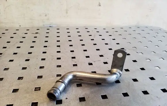 Volvo XC90 Engine coolant pipe/hose