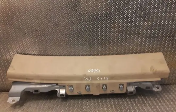 Lexus IS 220D-250-350 Knee airbag