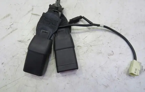 Suzuki Baleno IV Rear seatbelt buckle KRIS235789