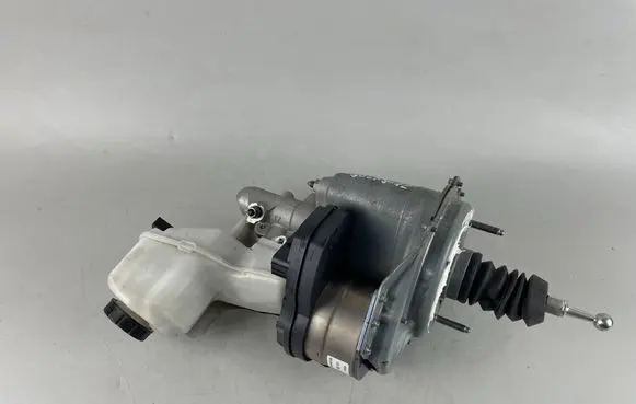 Volkswagen Golf VIII Brake booster 5WC614105AT 02048644P9