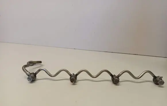 Fuel return line/hose
