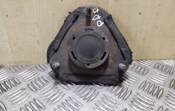 Toyota Avensis T270 Other front suspension part 