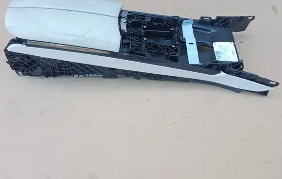 BMW 7 F01 F02 F03 F04 Armrest 51169112677 9112677