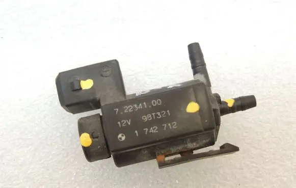 Vacuum valve