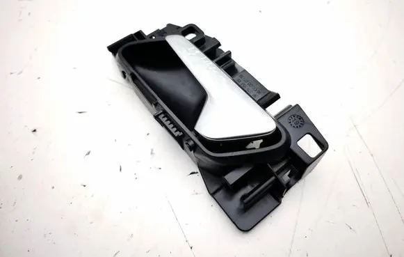 Rear door interior handle