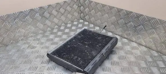 Air conditioning (A/C) radiator (interior)