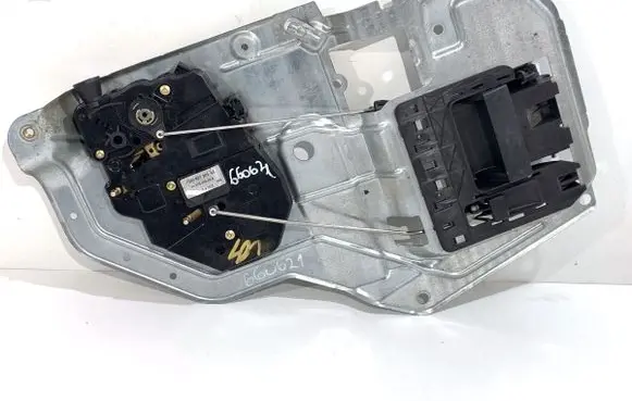 Volkswagen Transporter - Caravelle T5 Tailgate exterior lock 7H0827201AF
