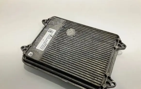 Tesla Model Y Headlight ballast module Xenon 0020102205 00199215