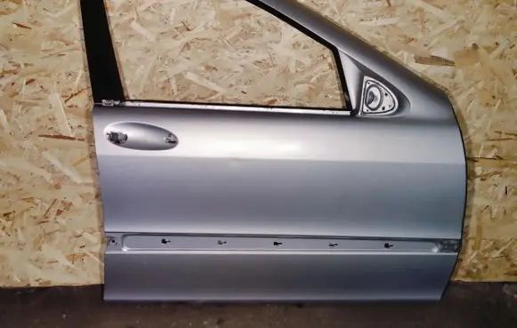 Mercedes-Benz S W220 Front door