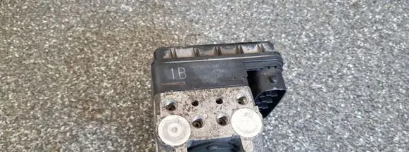 Toyota RAV 4 (XA20) ABS Pump 4451042080