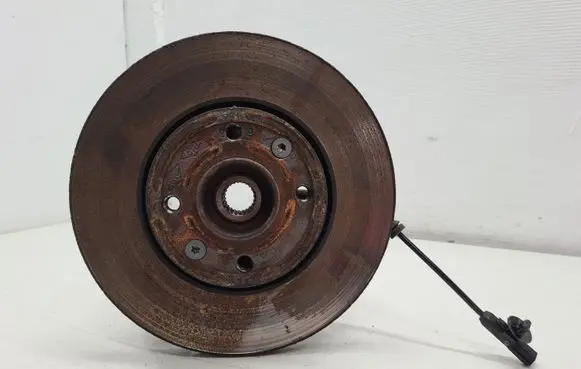 Dacia Sandero Front wheel hub spindle knuckle