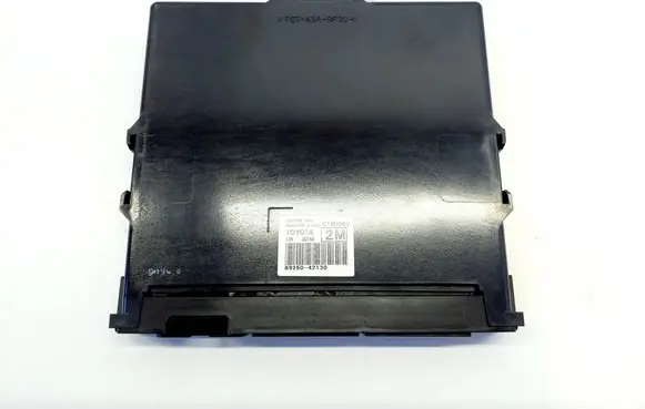 Toyota RAV 4 (XA40) Other devices 8926042130