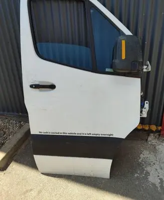 Mercedes-Benz Sprinter W907 W910 Front door 