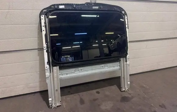 Mercedes-Benz AMG GT 4 x290 w290 Sunroof glass A290780000