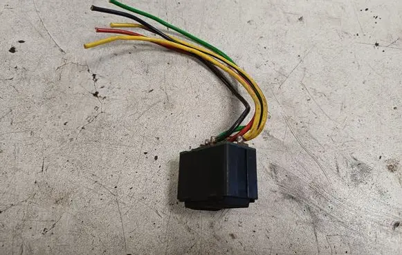 Audi A6 S6 C4 4A Electric window control switch