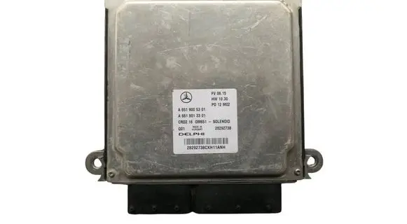 Mercedes-Benz E W212 Engine control unit/module 28292738