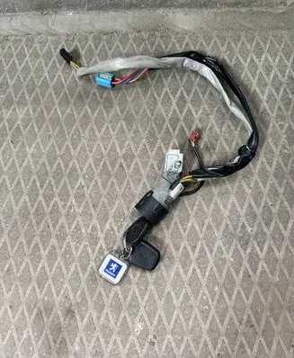 Peugeot Partner Ignition lock 9663123280