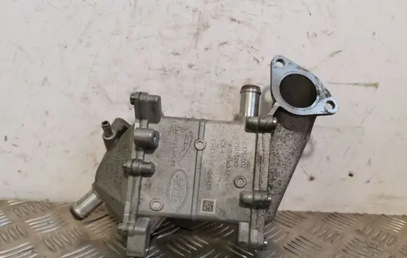 Jaguar E-Pace EGR valve cooler G4D39F464BA