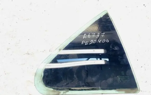 Peugeot 406 Rear vent window glass 