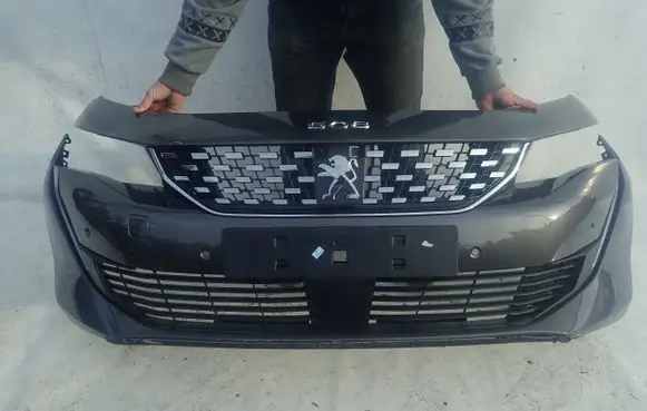 Peugeot 508 Front bumper