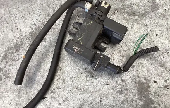 Volvo XC90 Turbo solenoid valve 164231826