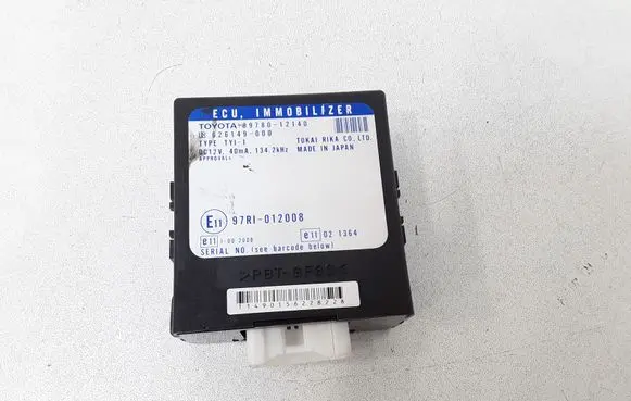 Toyota Corolla E120 E130 Immobilizer control unit/module 97RI012008