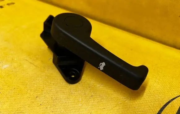 Ford Mondeo MK V Engine bonnet (hood) release handle 