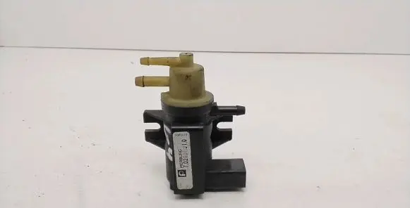 Volkswagen Golf IV Turbo solenoid valve 70218400