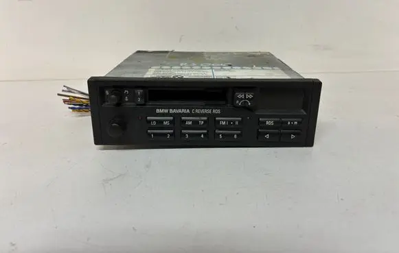 BMW 5 E34 Radio/GPS head unit trim 7641836340