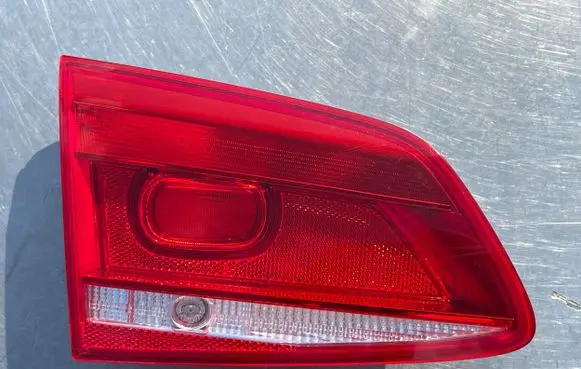Volkswagen PASSAT B7 Tailgate rear/tail lights 3AF945093Q 450930 605511