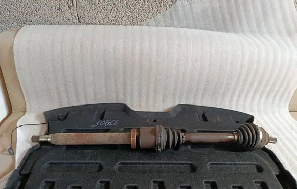 Volvo S40 Front driveshaft